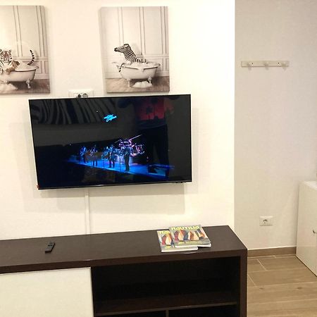 Casa Cereria - Apartment With Parking Триест Экстерьер фото